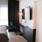- The Niu Star By Ihg Sindelfingen