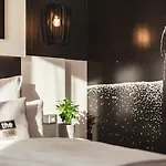 - The Niu Star By Ihg Hotell 3*
