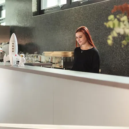 - The Niu Star By Ihg Sindelfingen