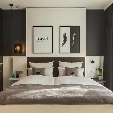 - The Niu Star By Ihg 3* Зиндельфинген