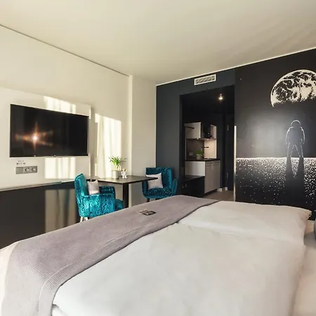- The Niu Star By Ihg Hotel 3*