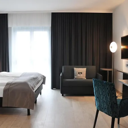 - The Niu Star By Ihg 호텔 3*